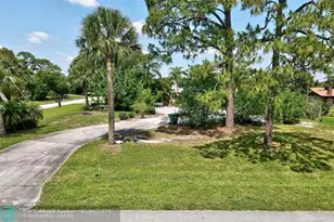 702 Lake Dr, Sebastian, FL 32958 - Photo 14