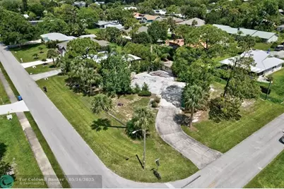 702  Lake Dr, Sebastian, FL 32958 - Photo 12