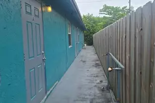 1026 NW 8th Ave, Fort Lauderdale, FL 33311 - Photo 2