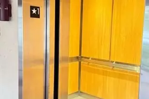 2108 S Cypress Bend Dr, Pompano Beach, FL 33069 - Photo 2