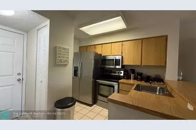 2108 S Cypress Bend Dr, Unit #306, Pompano Beach, FL 33069 - Photo 14