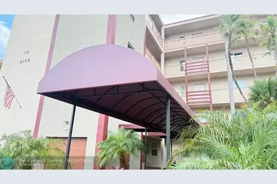 2108 S Cypress Bend Dr, Unit #306, Pompano Beach, FL 33069 - Photo 1