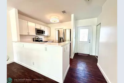 5001 W Oakland Park Blvd, Unit #111, Lauderdale Lakes, FL 33313 - Photo 1