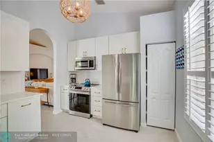 5730 E Sunberry Circle, Fort Pierce, FL 34951 - Photo 6