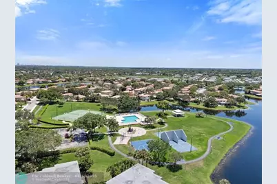 10772 SW 14th Pl, Davie, FL 33324 - Photo 4