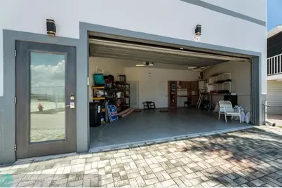 392  Nettles Blvd, Jensen Beach, FL 34957 - Photo 4