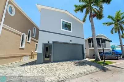 392  Nettles Blvd, Jensen Beach, FL 34957 - Photo 2