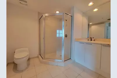 15051 Royal Oaks Lane #902, Miami, FL 33181 - Photo 6