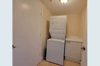 15051 Royal Oaks Lane #902, Miami, FL 33181 - Photo 8