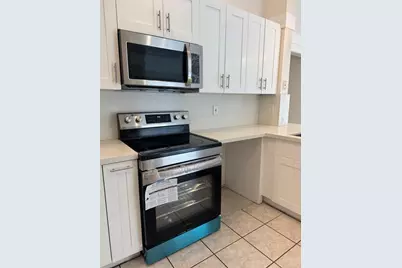 4077  Pine Ridge Ln, Weston, FL 33331 - Photo 4