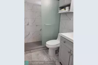 800 SW 11th Ave, Unit #17, Hallandale Beach, FL 33009 - Photo 8