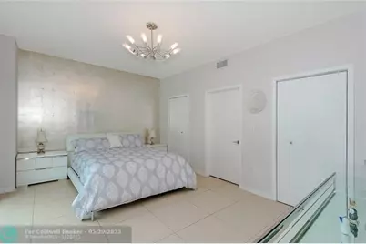 1111 SW 1st Ave, Unit #Ph3920, Miami, FL 33130 - Photo 12