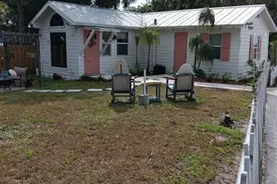 717 S Indian River Dr, Fort Pierce, FL 34950 - Photo 2