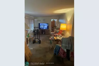 8581 SW 20th Pl, Davie, FL 33324 - Photo 4