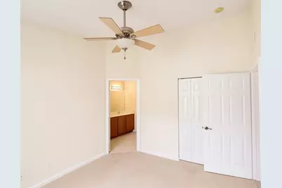 3261  Laurel Ridge Cir, Riviera Beach, FL 33404 - Photo 8