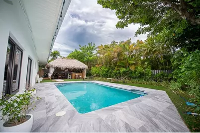 18560 NE 20th Ct, North Miami Beach, FL 33179 - Photo 20