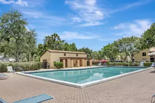 3691 Cocoplum Cir, Coconut Creek, FL 33063 - Photo 22