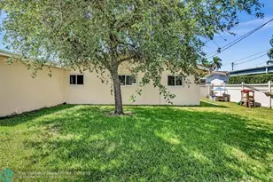 1311 NE 42nd St, Oakland Park, FL 33334 - Photo 48