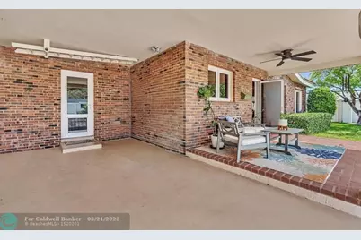 1311 NE 42nd St, Oakland Park, FL 33334 - Photo 8