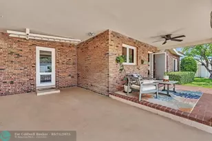 1311 NE 42nd St, Oakland Park, FL 33334 - Photo 8