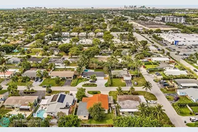 1311 NE 42nd St, Oakland Park, FL 33334 - Photo 54
