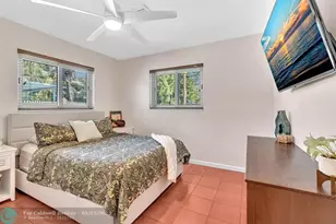 1311 NE 42nd St, Oakland Park, FL 33334 - Photo 28