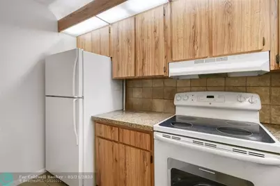 3402 Gardens Drive #14B, Palm Beach Gardens, FL 33410 - Photo 6