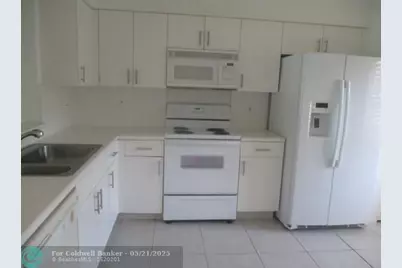 5810  Crystal Shores Dr, Unit #102, Boynton Beach, FL 33437 - Photo 2