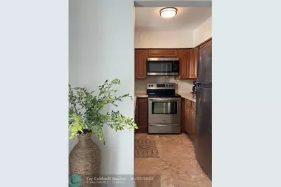 2708 NE 14th Street Cswy, Unit #2, Pompano Beach, FL 33062 - Photo 10