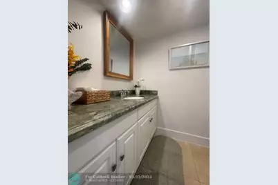 2708 NE 14th Street Cswy, Unit #2, Pompano Beach, FL 33062 - Photo 18