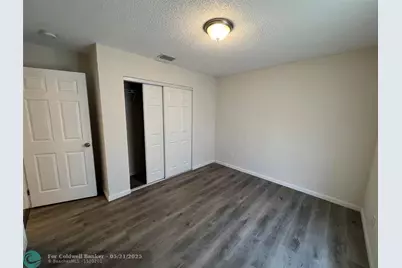 312  Carissa Dr, Pahokee, FL 33476 - Photo 6