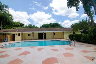 1765 SW 112th Ave, Davie, FL 33325 - Photo 2