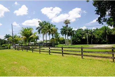 1765 SW 112th Av, Davie, FL 33325 - Photo 44