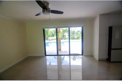 1765 SW 112th Av, Davie, FL 33325 - Photo 4