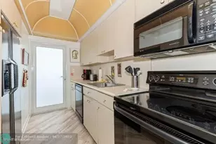 710 N Ocean Blvd, Pompano Beach, FL 33062 - Photo 16