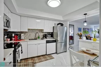 18041  Biscayne Blvd, Unit #503, Aventura, FL 33160 - Photo 10