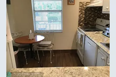 7410 NW 1st St, Unit #202, Margate, FL 33063 - Photo 4