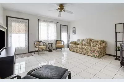 15600 NE 6th Ave, Unit #26B, Miami, FL 33162 - Photo 2