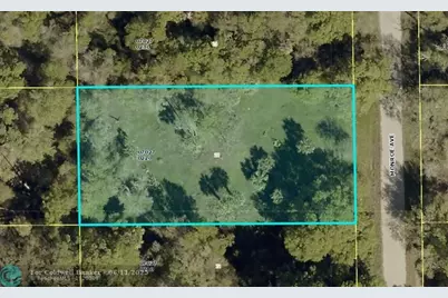 1019  Monroe Ave, Lehigh Acres, FL 33936 - Photo 2