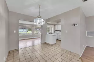 4922 NW 52nd St, Tamarac, FL 33319 - Photo 8