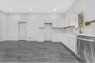 5250  SW 18th St, West Park, FL 33023 - Photo 18