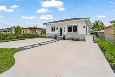 5250  SW 18th St, West Park, FL 33023 - Photo 6