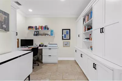 220 NE 15th  Ave, Unit #220, Fort Lauderdale, FL 33301 - Photo 10