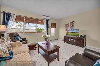 925 SW 11th Ave, Unit #J-17, Hallandale Beach, FL 33009 - Photo 8