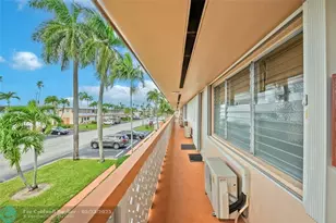 925 SW 11th Ave, Hallandale Beach, FL 33009 - Photo 6