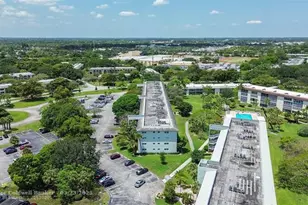 2804 Victoria Way, Coconut Creek, FL 33066 - Photo 32