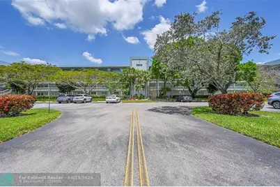 2804  Victoria Way, Unit #C3, Coconut Creek, FL 33066 - Photo 40