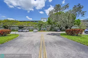 2804 Victoria Way, Coconut Creek, FL 33066 - Photo 40