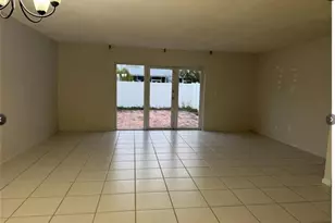 6784 SW 39th Ct, Davie, FL 33314 - Photo 4