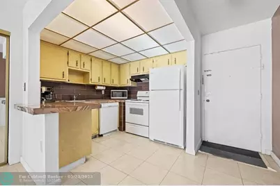 7100 NW 17th St, Unit #218, Plantation, FL 33313 - Photo 4